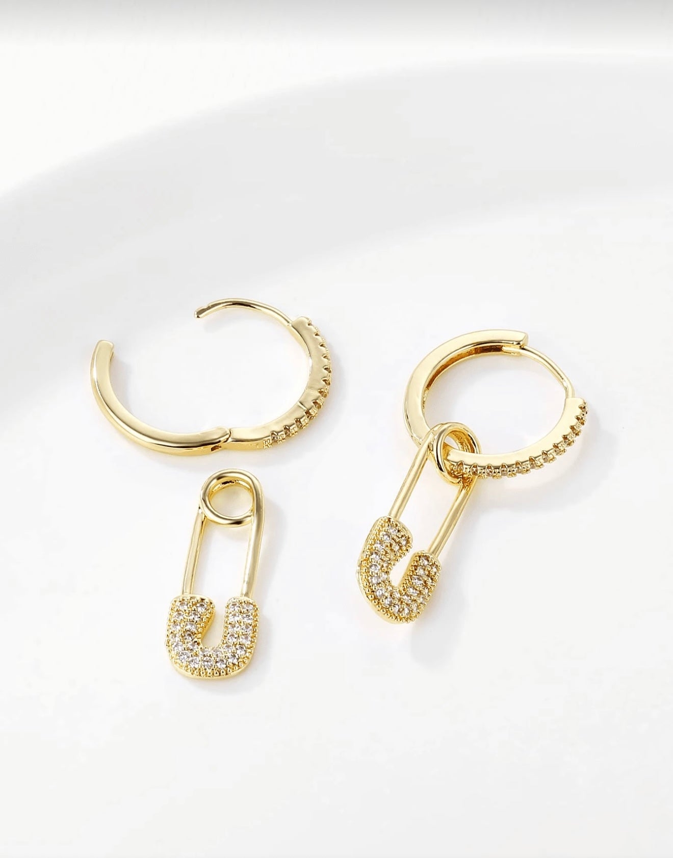 Pin Earring - Gold