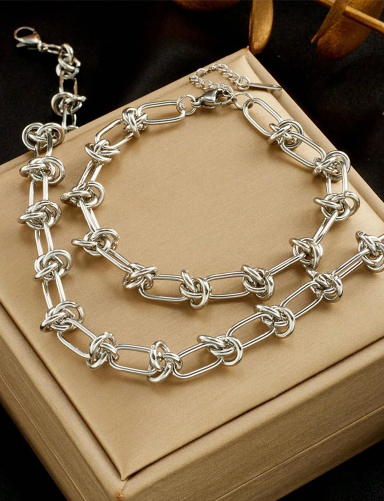 Eternal Knot Set - Silver