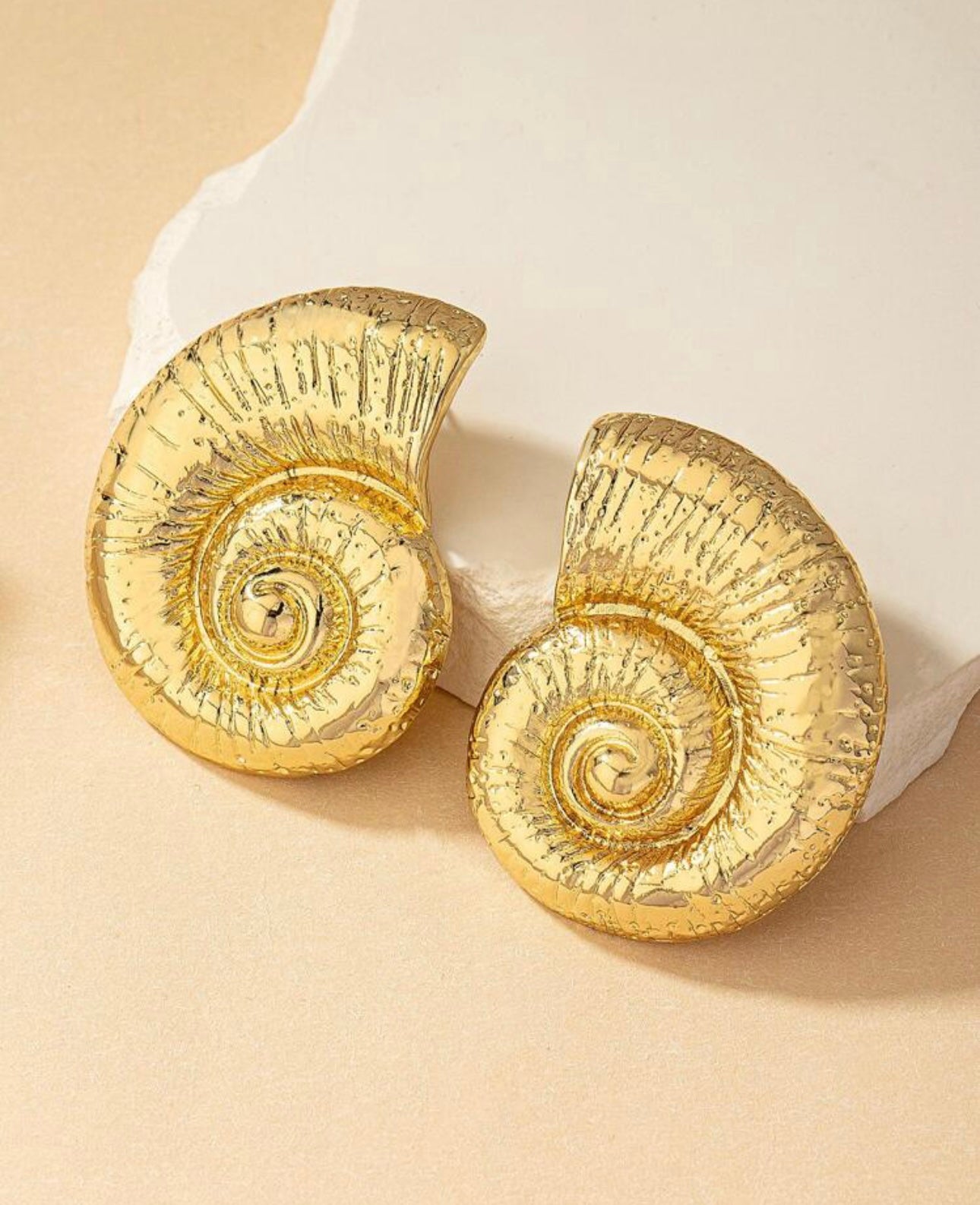 Golden Sea Shell